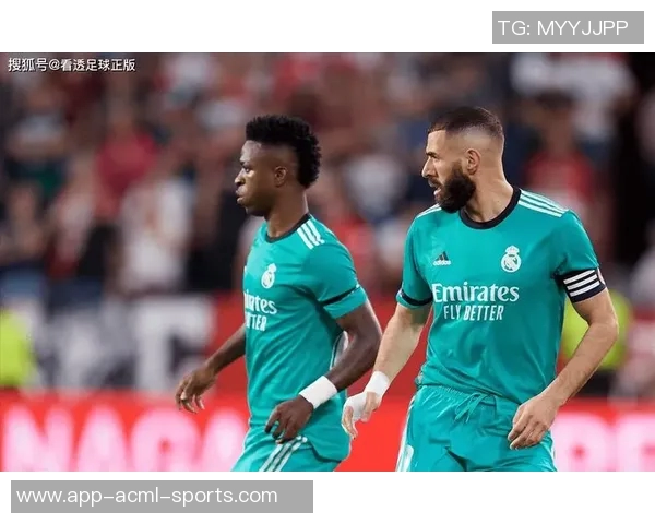 本赛季欧冠助攻榜揭晓奥巴梅扬与阿什拉夫并列领先三次助攻 本赛季欧冠助攻榜揭晓奥巴梅扬与阿什拉夫并列领先三次助攻