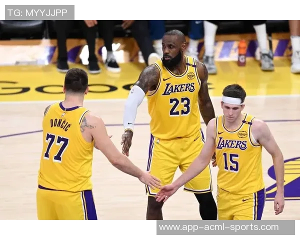 美媒评选新赛季三人组前十雷霆三少强势夺冠湖人紧随其后