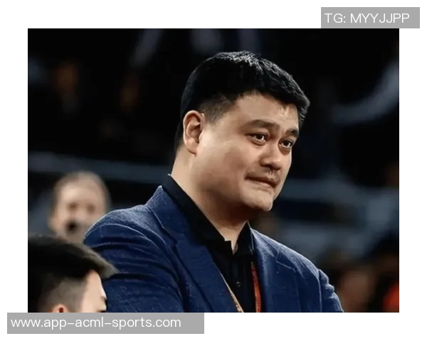 姚明奥尼尔韦德卡特齐聚中国赛现场引发球迷热议 姚明奥尼尔韦德卡特齐聚中国赛现场引发球迷热议