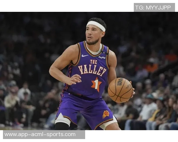 布克回应分享球权争议强调场上每位球员都应具备威胁性